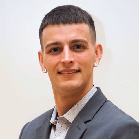 Headshot Will Herens